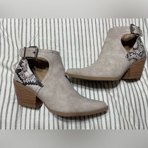 Seven Dials Grey & Snakeskin Booties Size 6.5